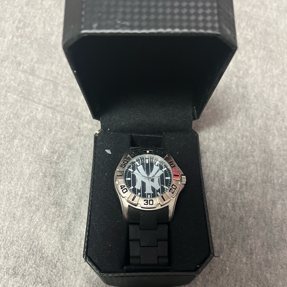 New York Yankees Watch